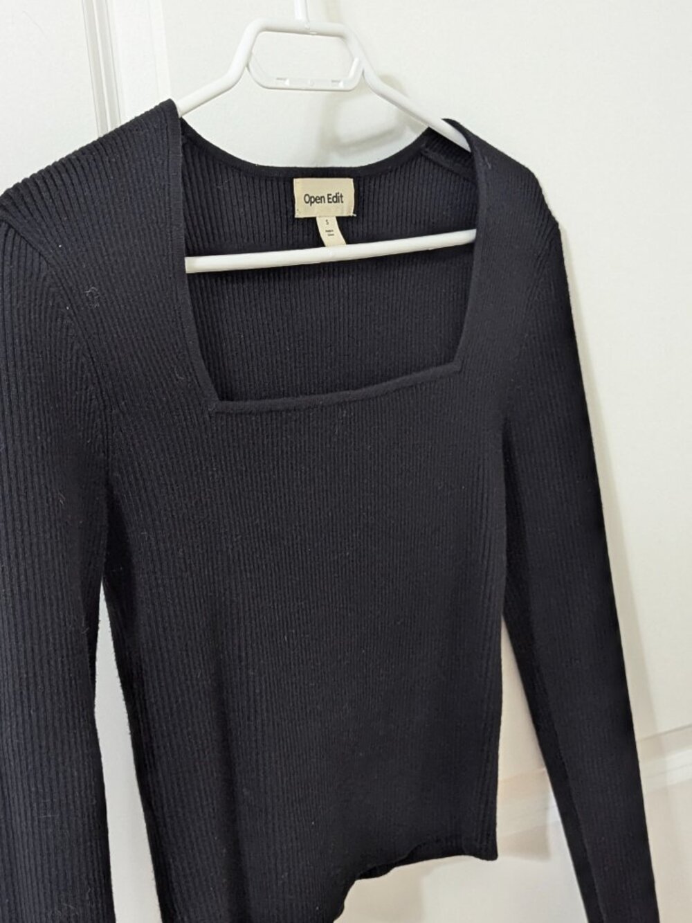 Open Edit Black Top - Picture 3 of 3